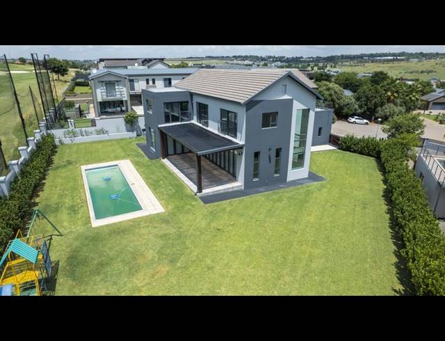 4 BEDROOM HOUSE FOR SALE IN COPPERLEAF ESTATE